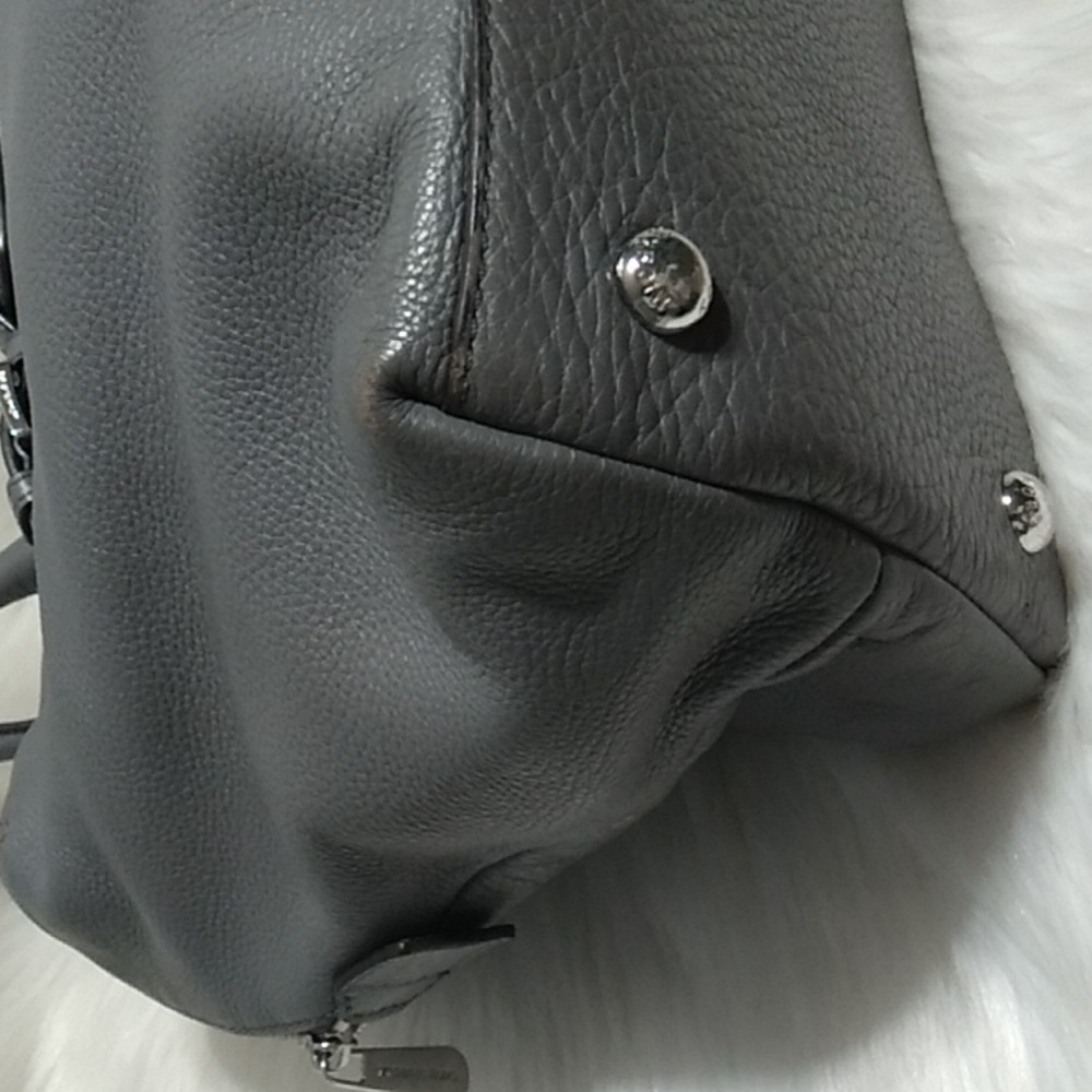 Michael Kors Extra Large Duffle Bag Tote Carry On Bag Gently Used - Picture 11 of 16
